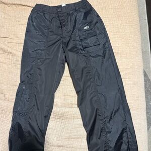 ALO Yoga black Cargo Pants